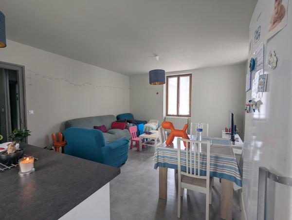 3 pièces 70m2 - Clermont-Province
