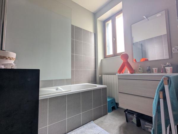 3 pièces 70m2 - Clermont-Province