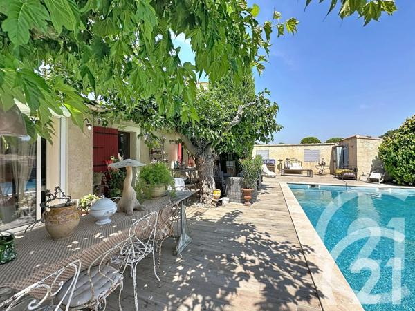 Maison à vendre  6 pièces - 160 m 2   ROBION  - 84