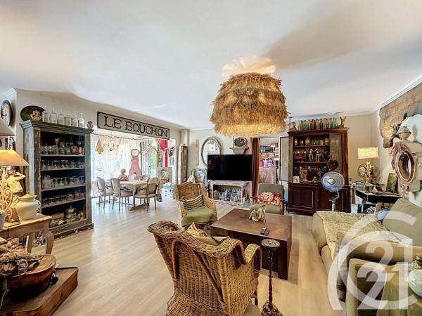 Maison à vendre  6 pièces - 160 m 2   ROBION  - 84