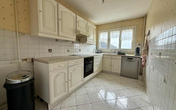 Appartement à vendre    5 pièces • 88 m2 Compiègne