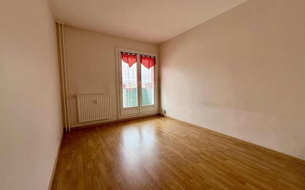 Appartement à vendre    5 pièces • 88 m2 Compiègne