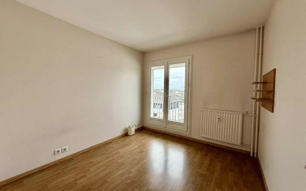Appartement à vendre    5 pièces • 88 m2 Compiègne