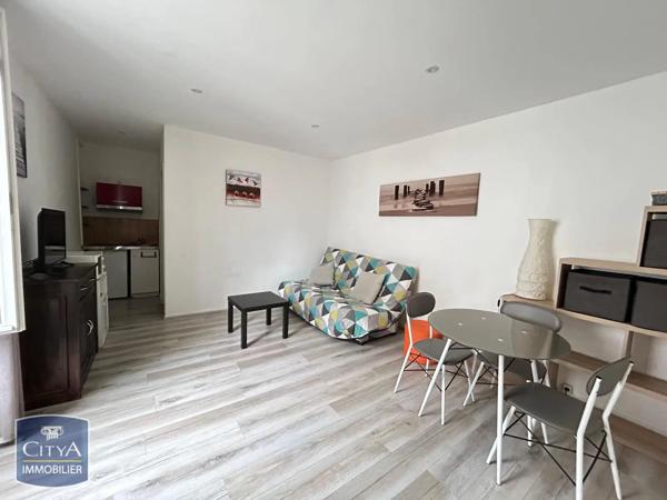 Appartement à louer 1 pièce 22.39m² Pau (64000)