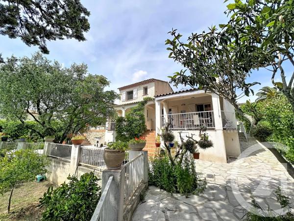 Maison à vendre  7 pièces - 180 m 2   ROQUEBRUNE SUR ARGENS  - 83