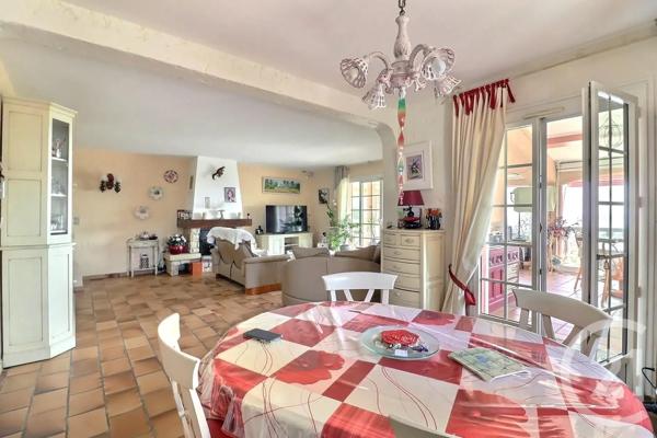 Maison à vendre  7 pièces - 180 m 2   ROQUEBRUNE SUR ARGENS  - 83