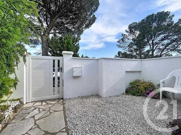 Maison à vendre  2 pièces - 47 m 2   ROQUEBRUNE SUR ARGENS  - 83