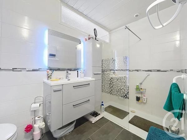 Maison à vendre  2 pièces - 47 m 2   ROQUEBRUNE SUR ARGENS  - 83