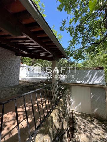 Charmante maison avec garage et terrasse