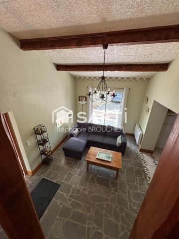 Charmante maison avec garage et terrasse