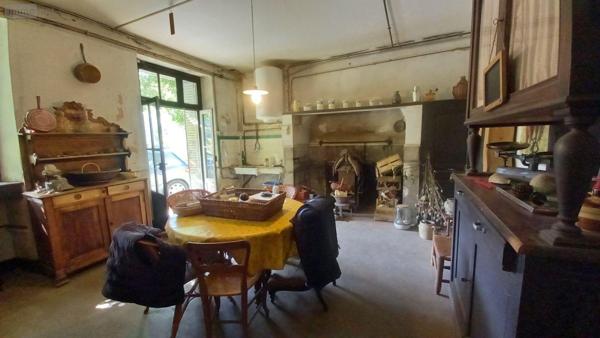 Maison à vendre à Vic-sur-Cère dans le Cantal (15800), ref : MG/2386