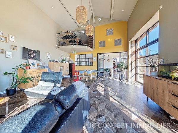 Maison en pierre au calme avec piscine