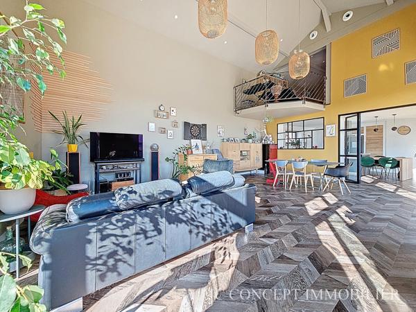 Maison en pierre au calme avec piscine