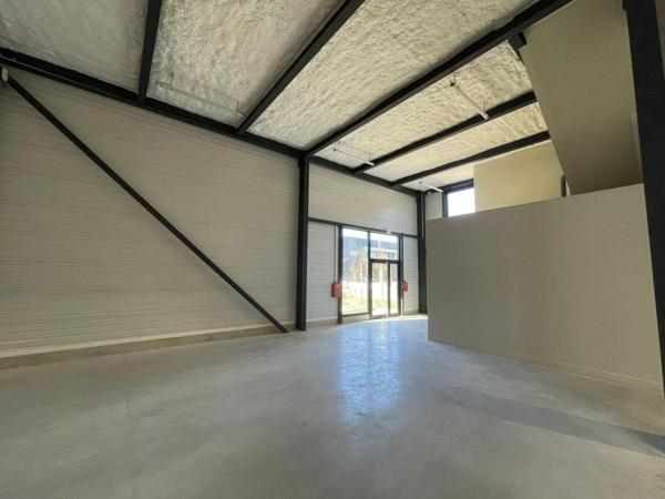 Location Local D Activite 19451 94510 La Queue En Brie 846064