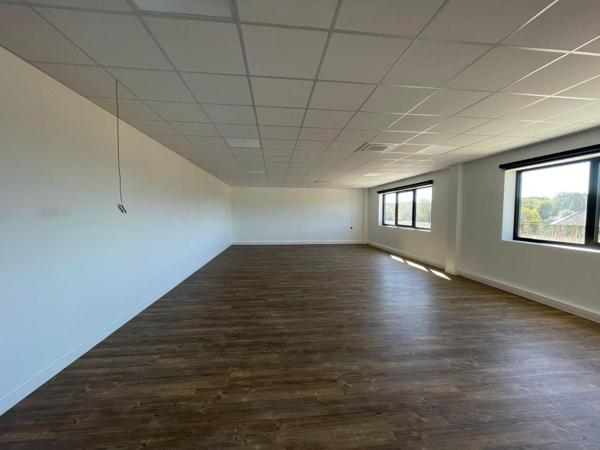 Location Local D Activite 19451 94510 La Queue En Brie 846064
