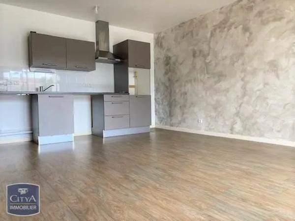 Appartement à louer 2 pièces 46.79m² Villecresnes (94440)