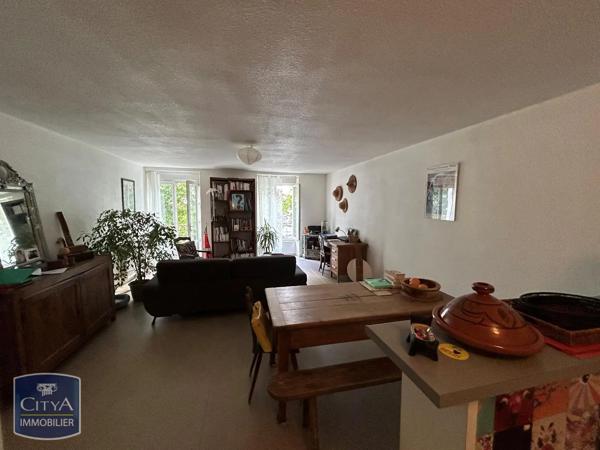 Appartement à louer 4 pièces 97.6m² Issoire (63500)