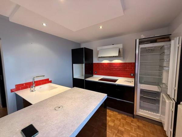 Clermont-Ferrand, Appartement de 70 m 2 de 830 € CC