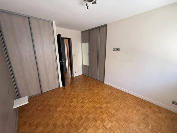 Clermont-Ferrand, Appartement de 70 m 2 de 830 € CC