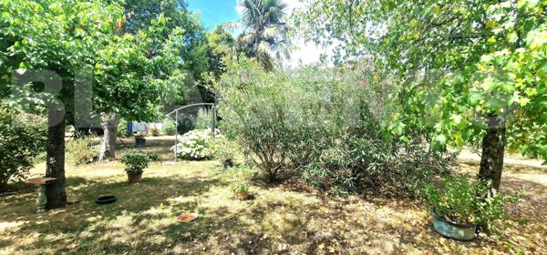 Maison 123,5 m² avec grand terrain de 5500M² en zone artisanale et commerciale