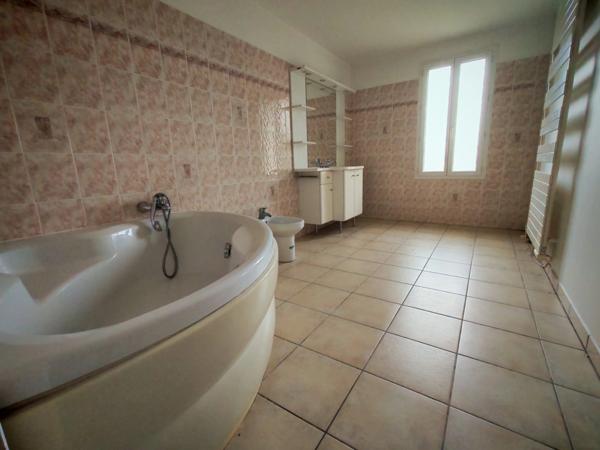 Maison à vendre 8 pièces Proche de ST EMILION (33)