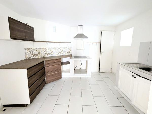 Maison de village T4 rénovée avec terrasse