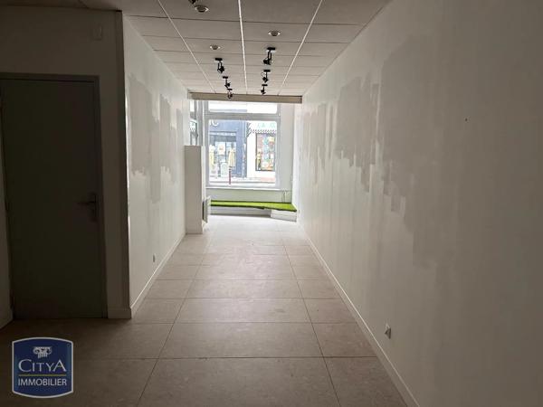 Local commercial à louer 47.9m² Armentières (59280)