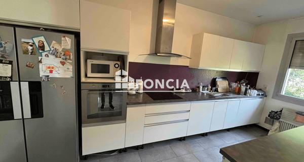 À vendre Maison 8 pièces 190 m² - Agen 47000