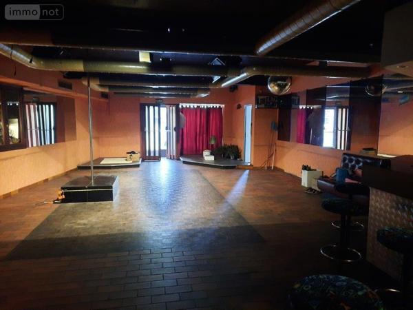 Local Professionnel et commercial à louer à Saint-Flour dans le Cantal (15100), ref : 044/641