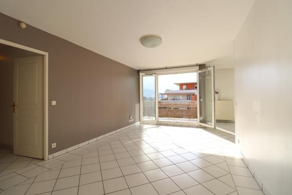 Échirolles (38130) Appartement T3 récent avec terrasse et stationnement Echirolles Frange verte