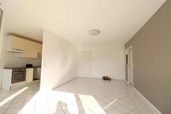 Échirolles (38130) Appartement T3 récent avec terrasse et stationnement Echirolles Frange verte