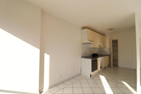 Échirolles (38130) Appartement T3 récent avec terrasse et stationnement Echirolles Frange verte