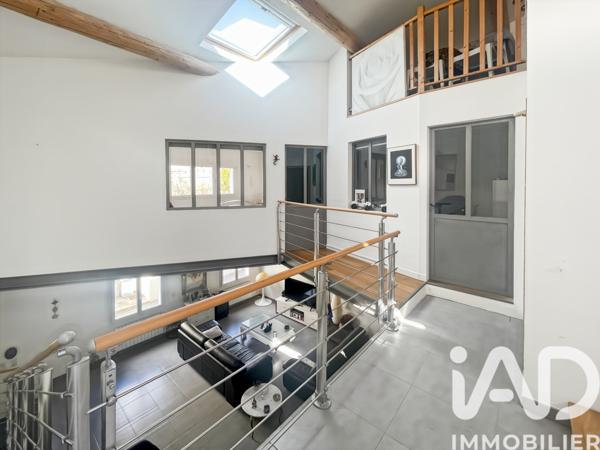 Maison à vendre 5 pièces 178 m² La Fare-les-Oliviers