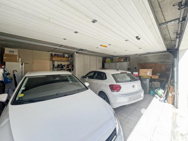 Maison à vendre 5 pièces 178 m² La Fare-les-Oliviers