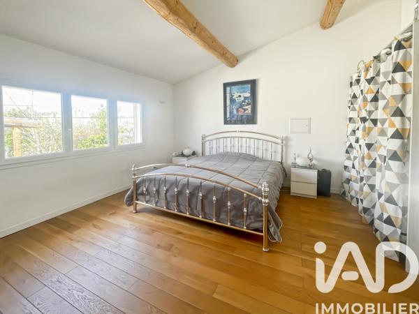 Maison à vendre 5 pièces 178 m² La Fare-les-Oliviers