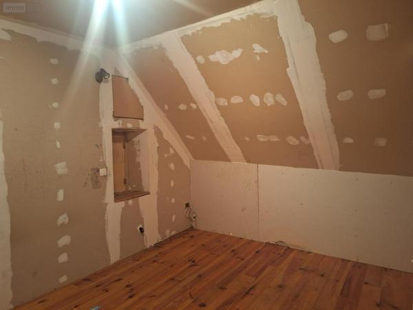 Maison à vendre à Teillé dans la Sarthe (72290), ref : 013-2075