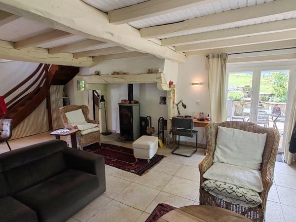 Vente / Maison avec dépendance à Olliergues (63880)