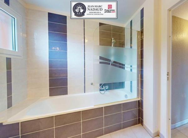 Appartement 3 pièces de 77,15 m² avec terrasse + garage, plages à pied