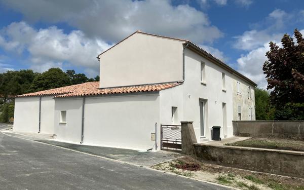 Maison à vendre    4 pièces •  Médis