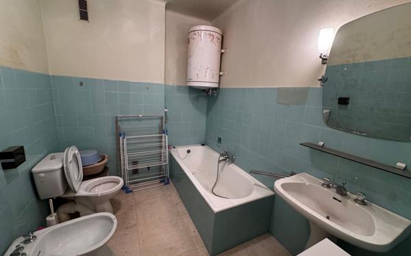 Appartement à vendre    2 pièces • 48 m2 Cannes