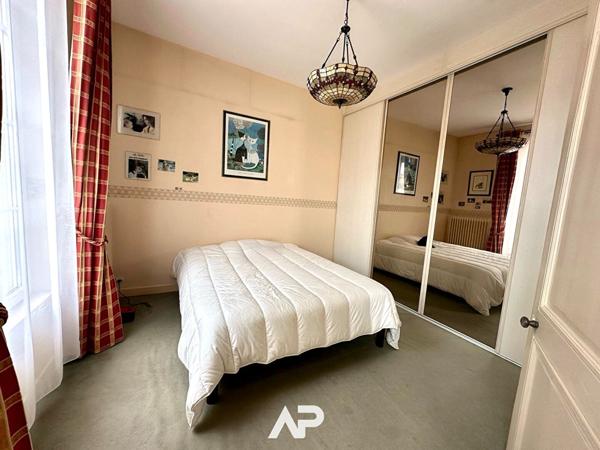 Maison - 7 pièces 140m2 - La Rochelle €699 000 ** - Référence JH588D5