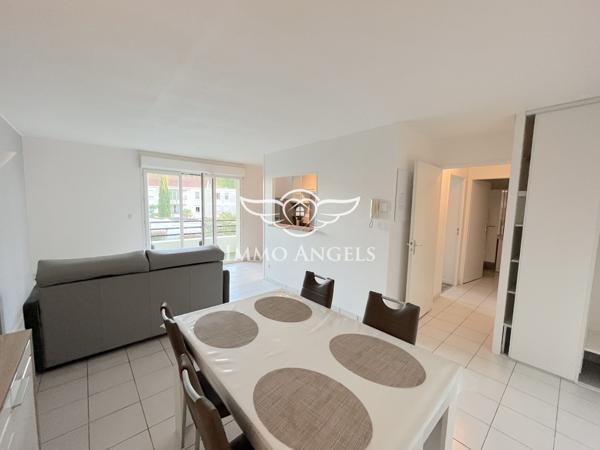 Appt T2 meublé avec balcon, piscine et parking