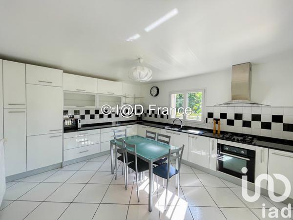 Maison à vendre 7 pièces 177 m² Montlhéry