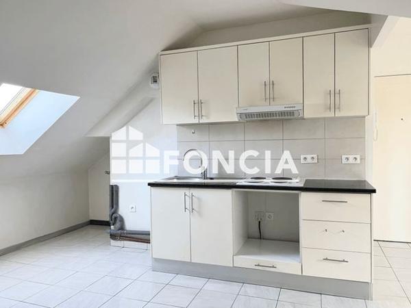 Location Appartement 3 pièces 38.2 m² - 117 AVENUE DES COQUELICOTS Montfermeil 93370