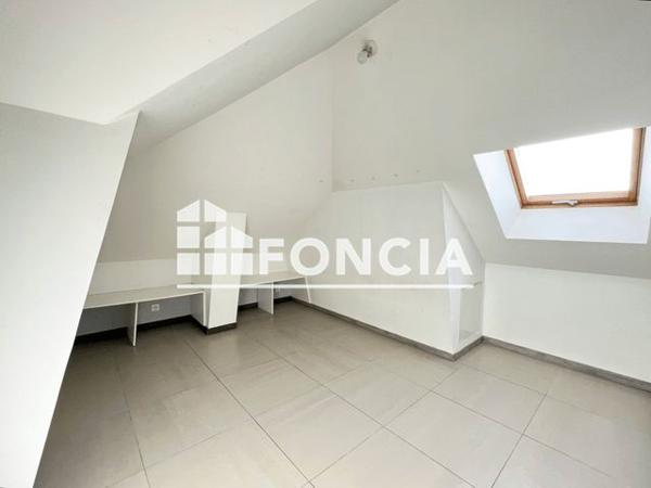 Location Appartement 3 pièces 38.2 m² - 117 AVENUE DES COQUELICOTS Montfermeil 93370