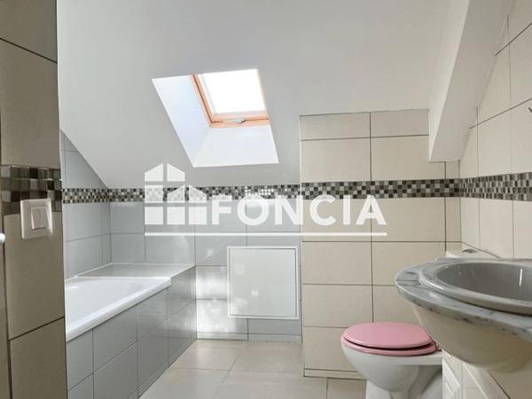 Location Appartement 3 pièces 38.2 m² - 117 AVENUE DES COQUELICOTS Montfermeil 93370