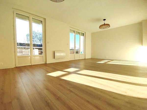 LE BOUSCAT (33110) - APPARTEMENT T4 ENTIEREMENT RENOVE