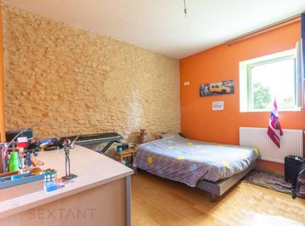 ANCIEN CHAI RENOVE, 6 PIECES, 320 M²