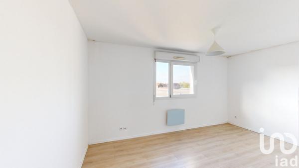 Appartement 5 pièces de 111 m² à Roubaix (59100)