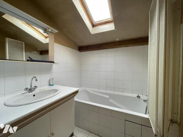 SAINT-JEAN-DE-VEDAS, maison de 230m² sur 971m² de terrain